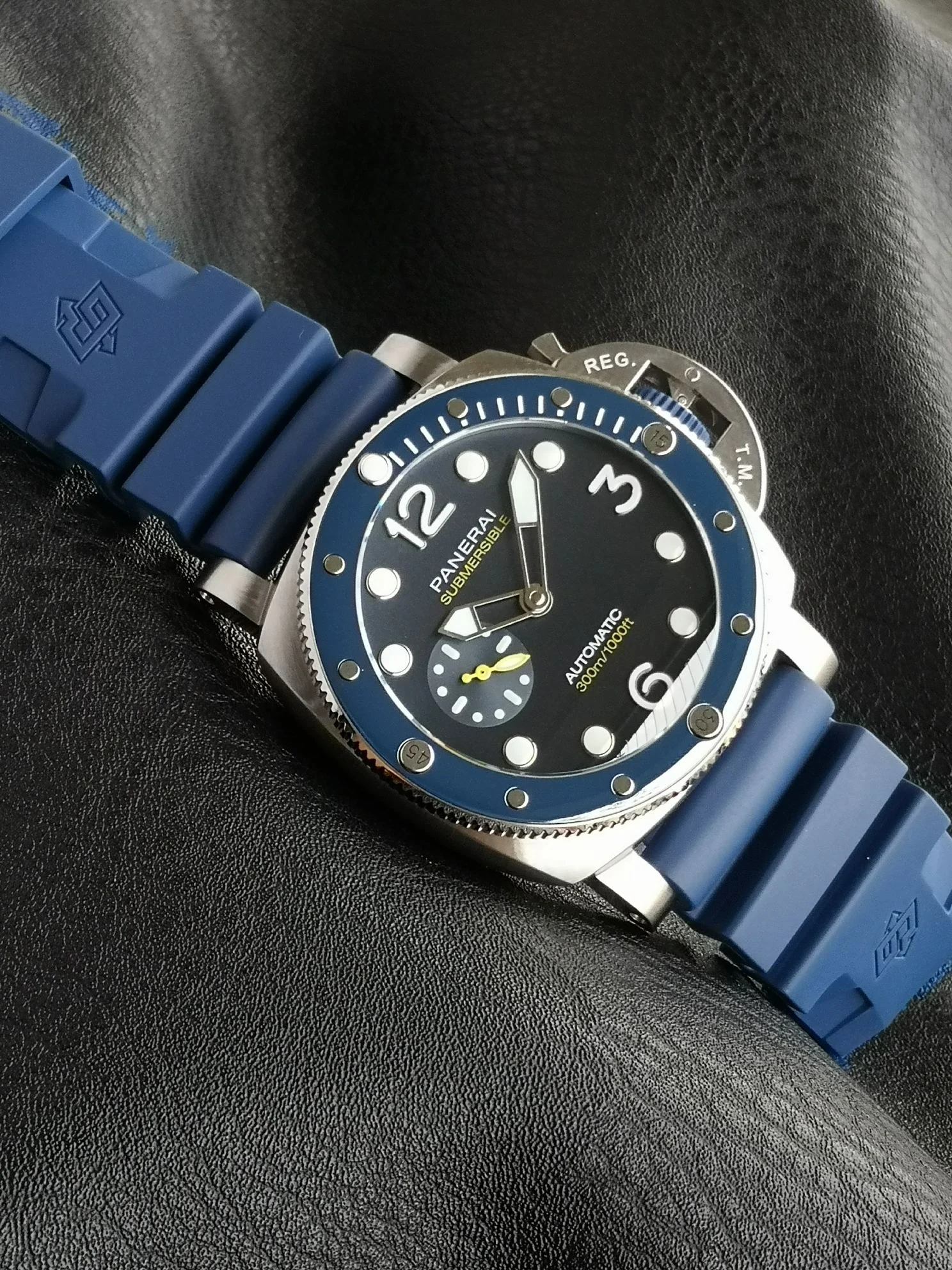 Panerai Submersible PAM01676 — photographed off the sweep