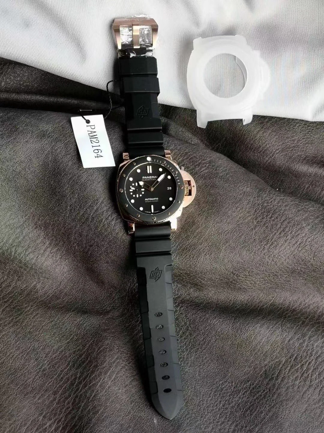Panerai Submersible PAM02164