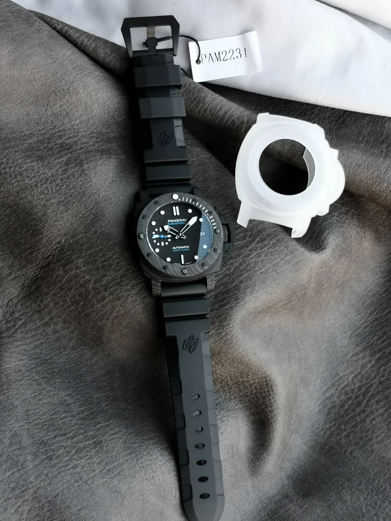 Panerai Submersible PAM02231