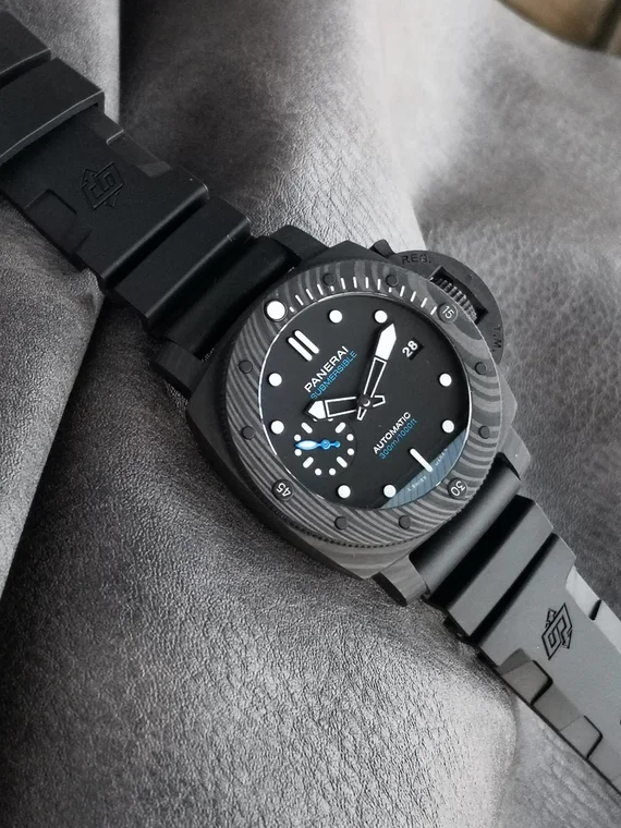 Panerai Submersible PAM02231