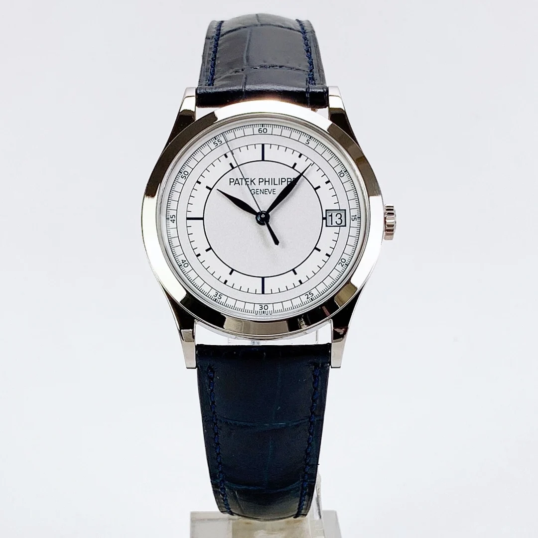 Patek Philippe 38mm — detail