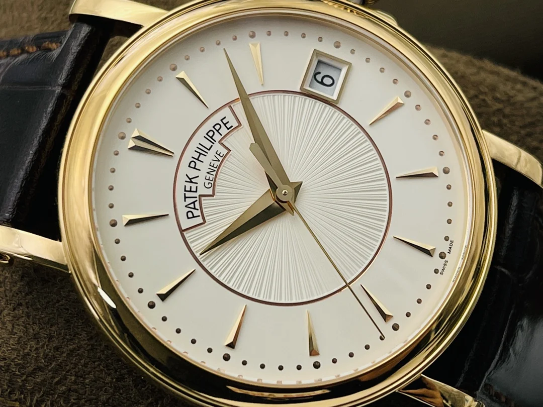 Patek Philippe 5153 38mm — photographed off the sweep