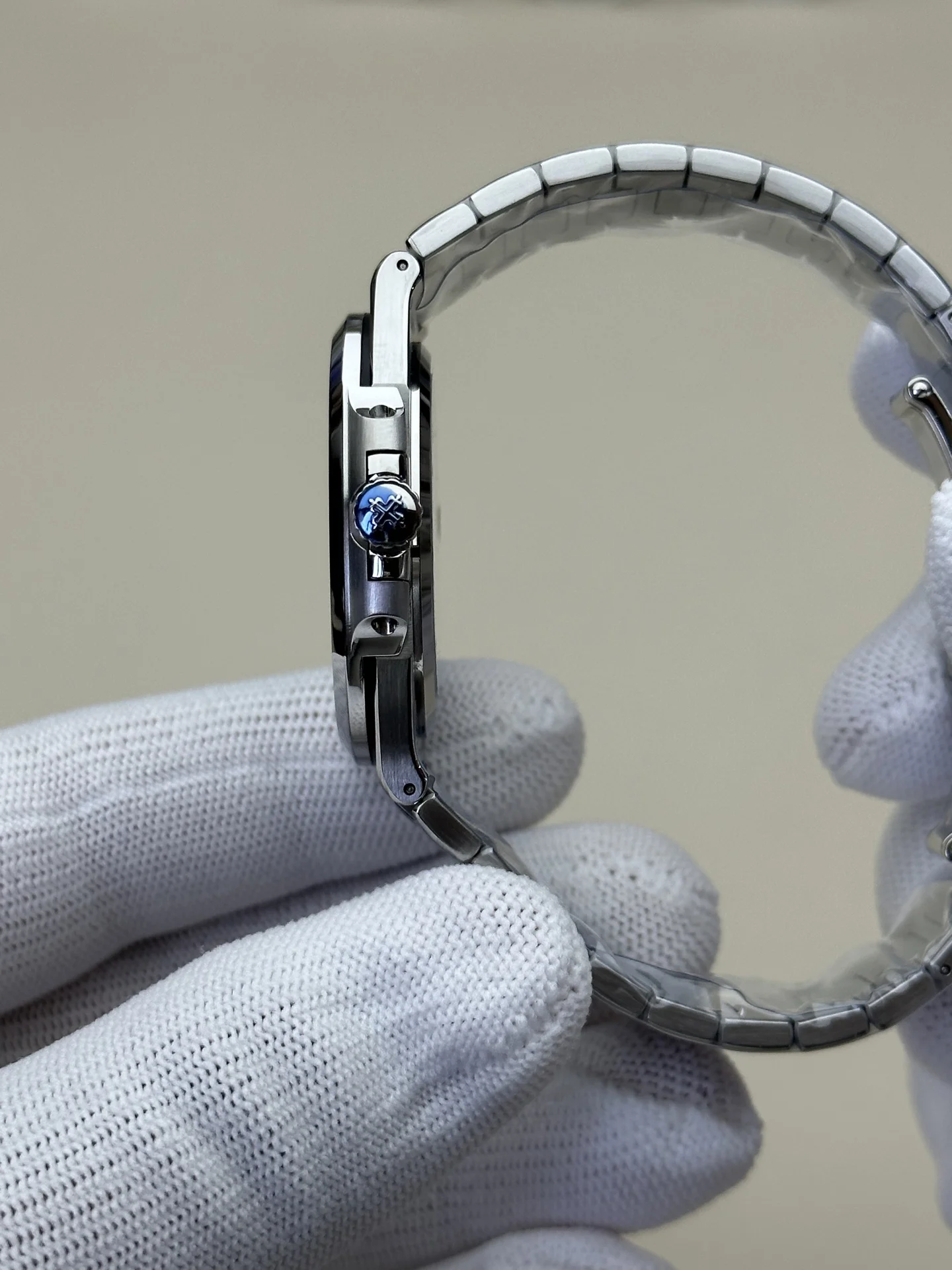 Patek Philippe 5811 330 movement — photographed off the sweep