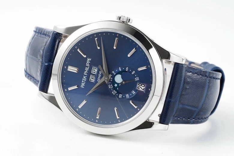 Patek Philippe Annual Calendar Grey Dial 5396 38mm — detail