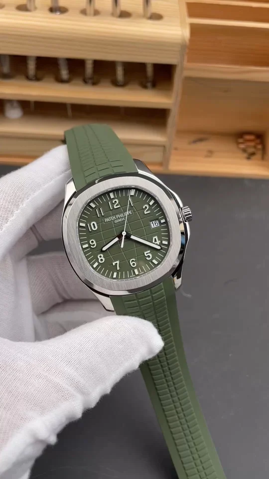 Patek Philippe Aquanaut 5168G 42mm