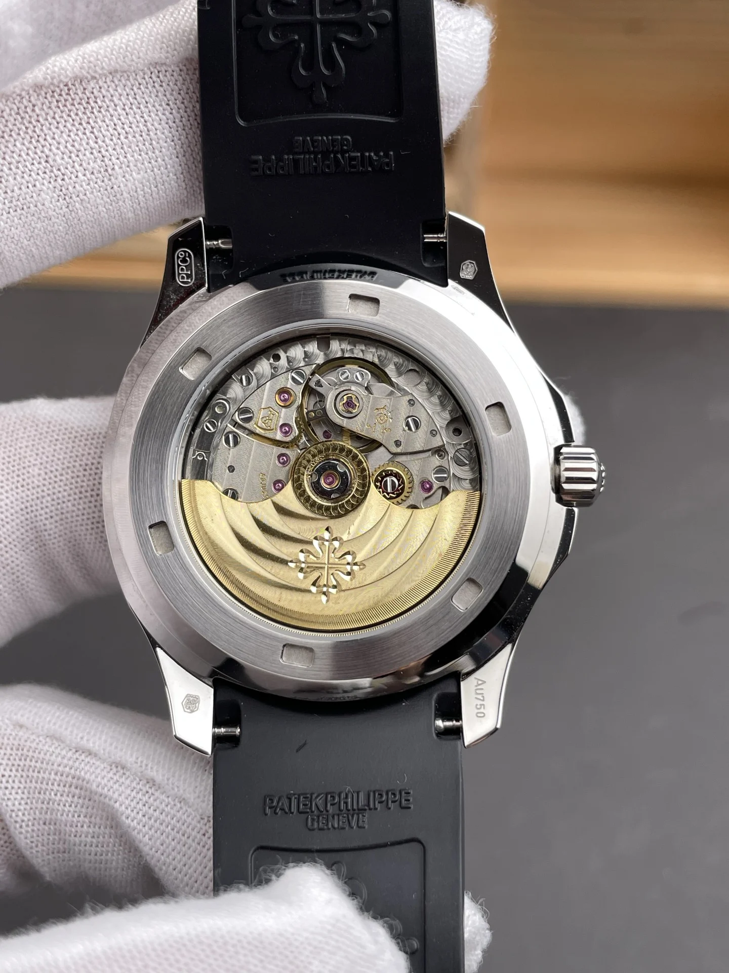 Patek Philippe Aquanaut Black Dial 5261 39.9mm — photographed off the sweep