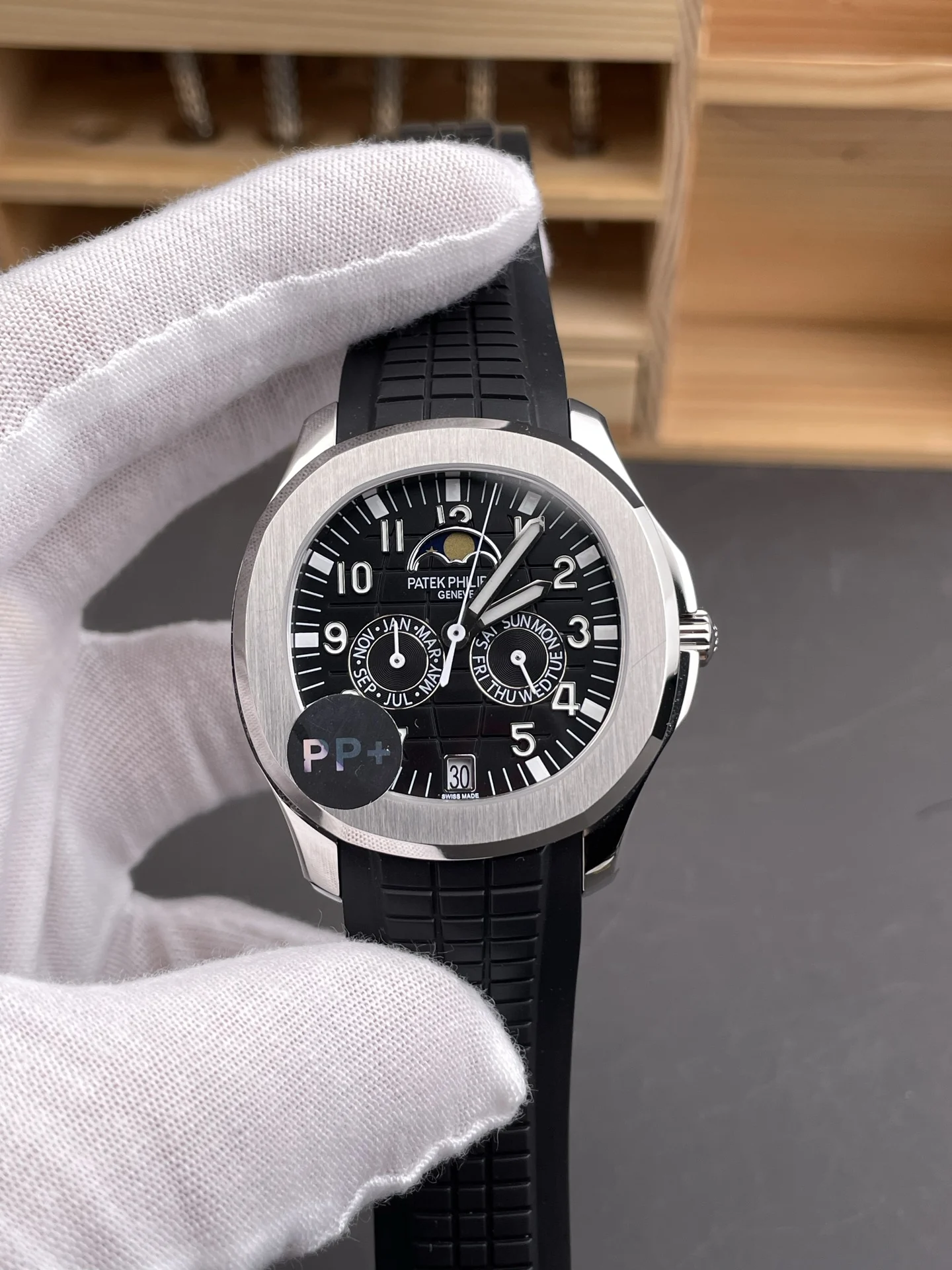 Patek Philippe Aquanaut Black Dial 5261 39.9mm — photographed off the sweep