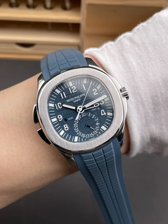Patek Philippe Aquanaut Blue Dial 5164