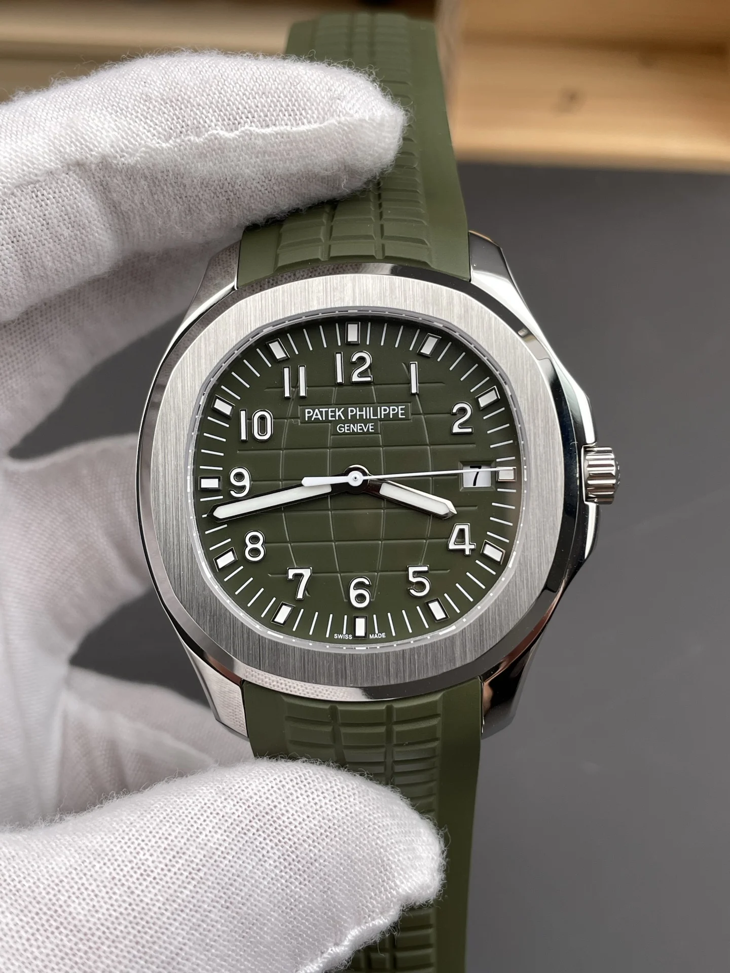 Patek Philippe Aquanaut Green Dial 5168G — photographed off the sweep