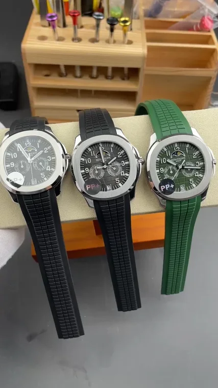 Patek Philippe Aquanaut Green Dial 5261 39.9mm