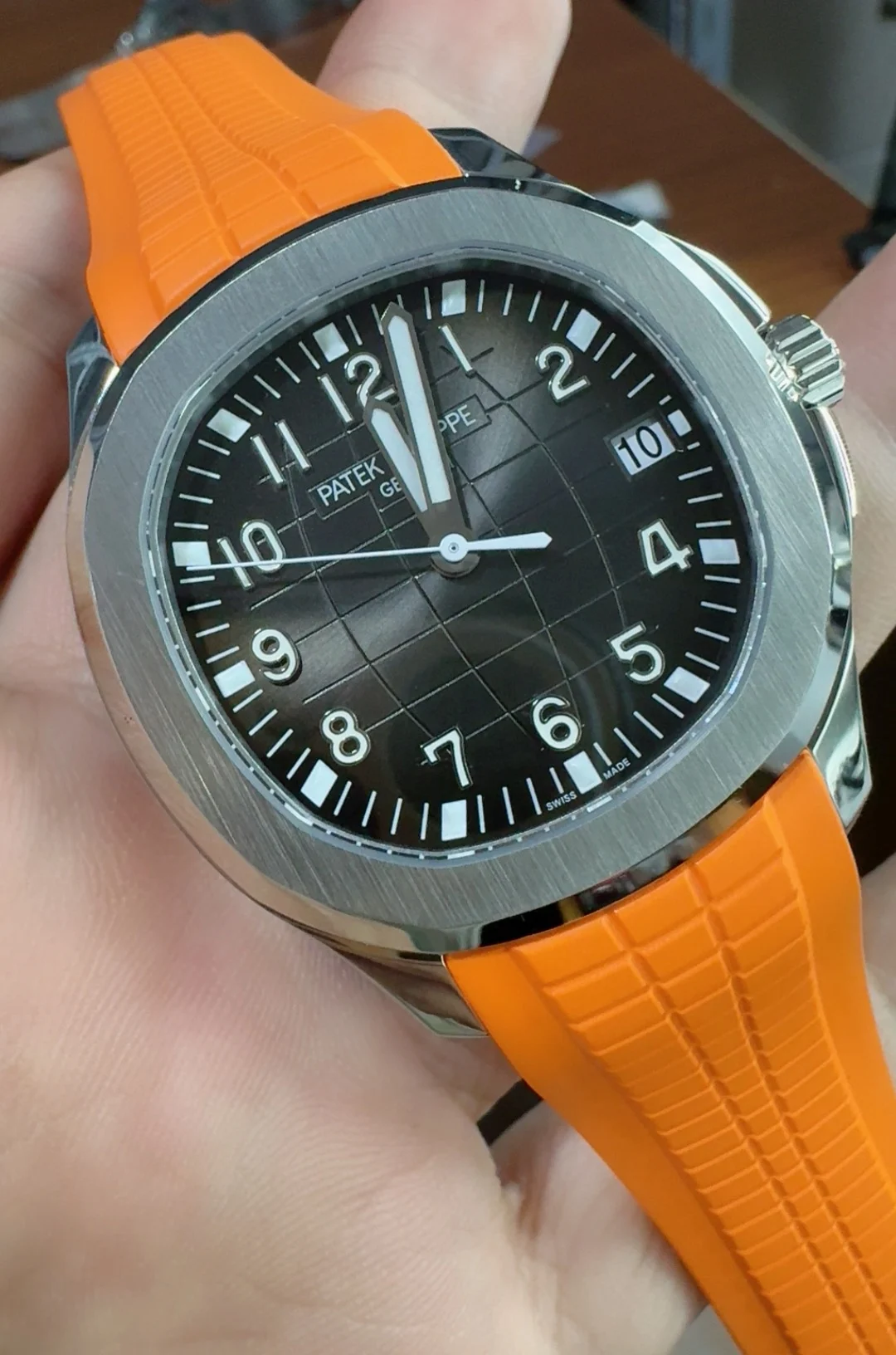 Patek Philippe Aquanaut Grey Dial 5167 — photographed off the sweep
