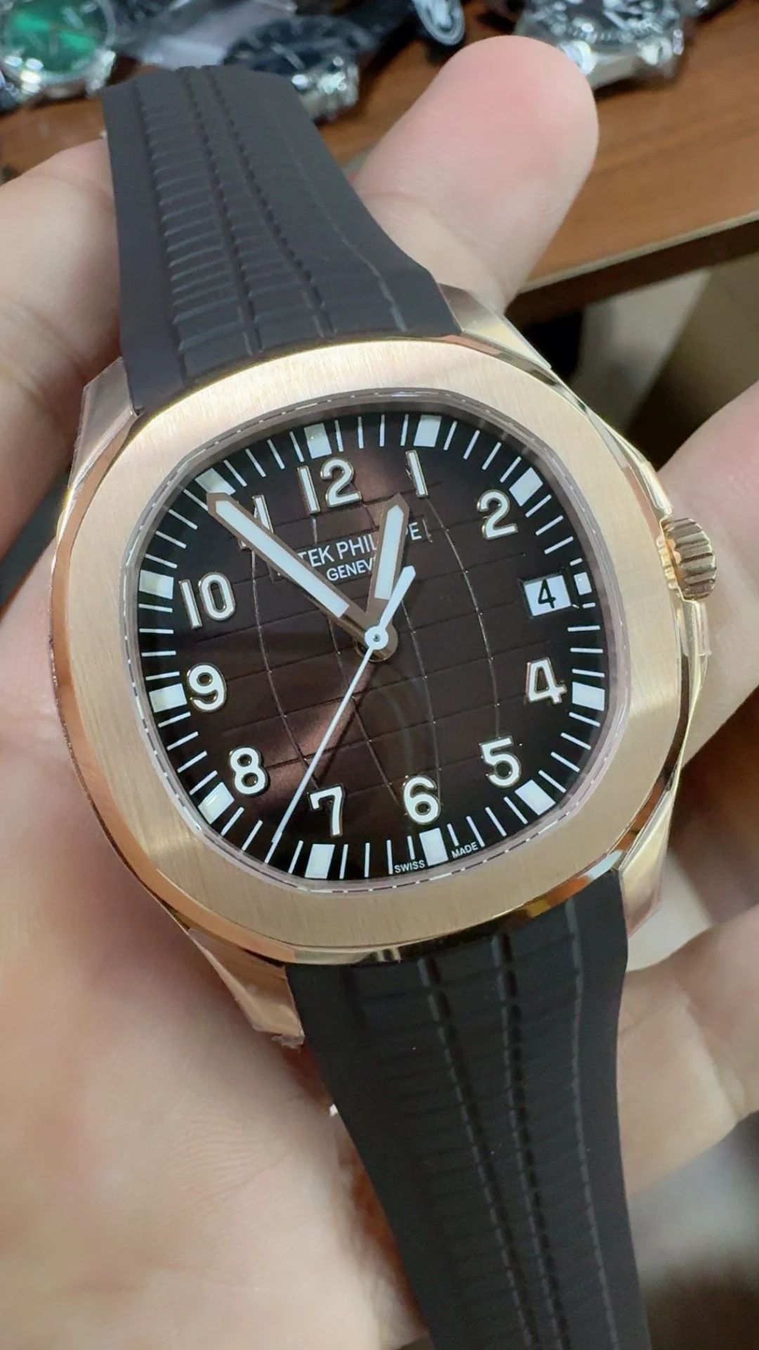 Patek Philippe Aquanaut Rose Gold — photographed off the sweep