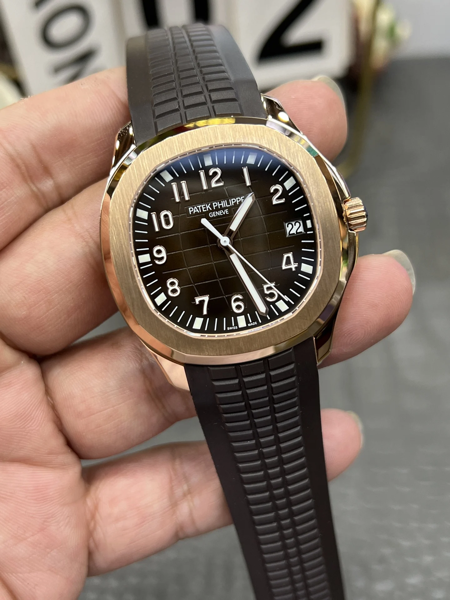 Patek Philippe Aquanaut Rose Gold — photographed off the sweep