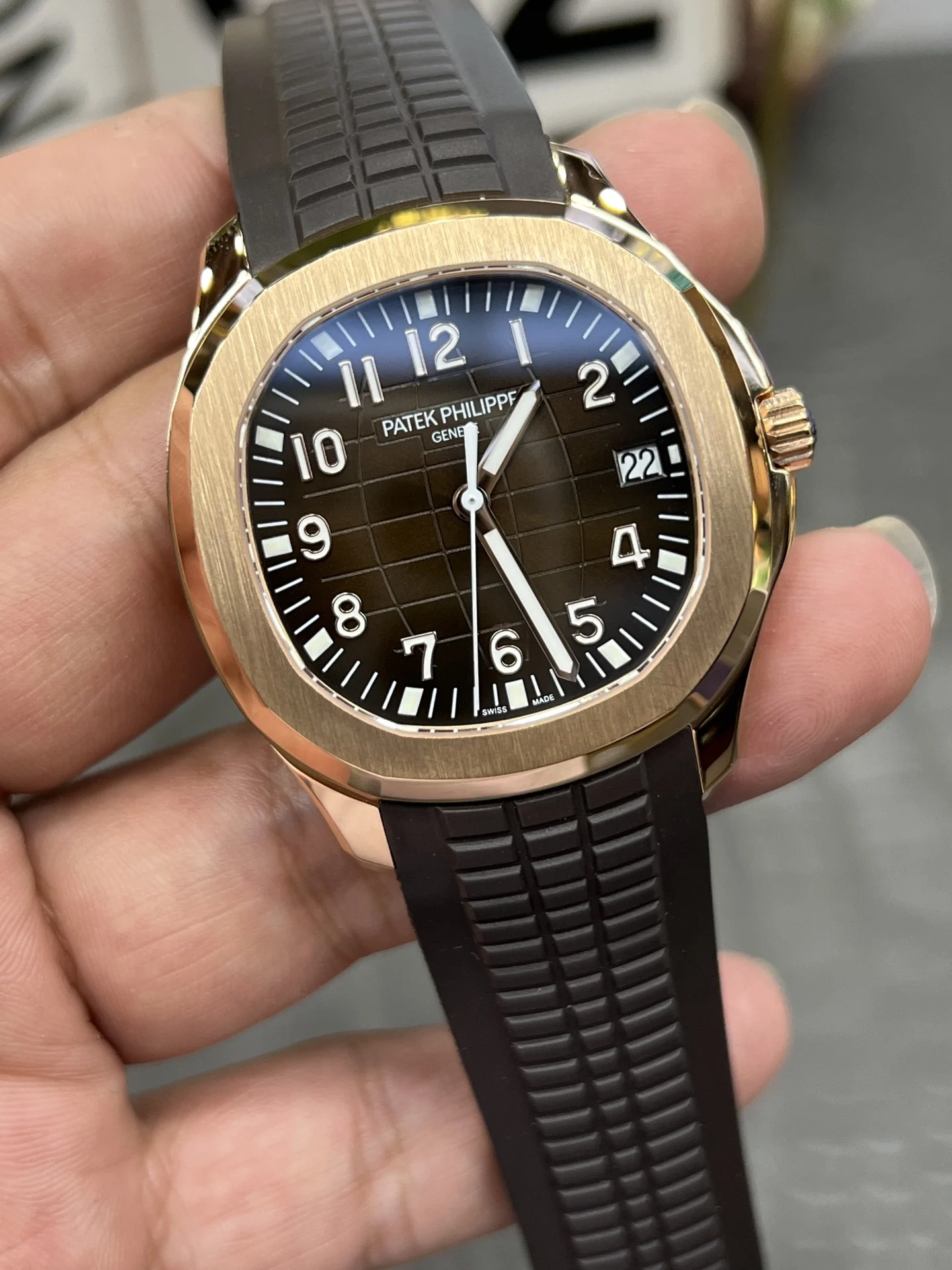 Patek Philippe Aquanaut Rose Gold — photographed off the sweep