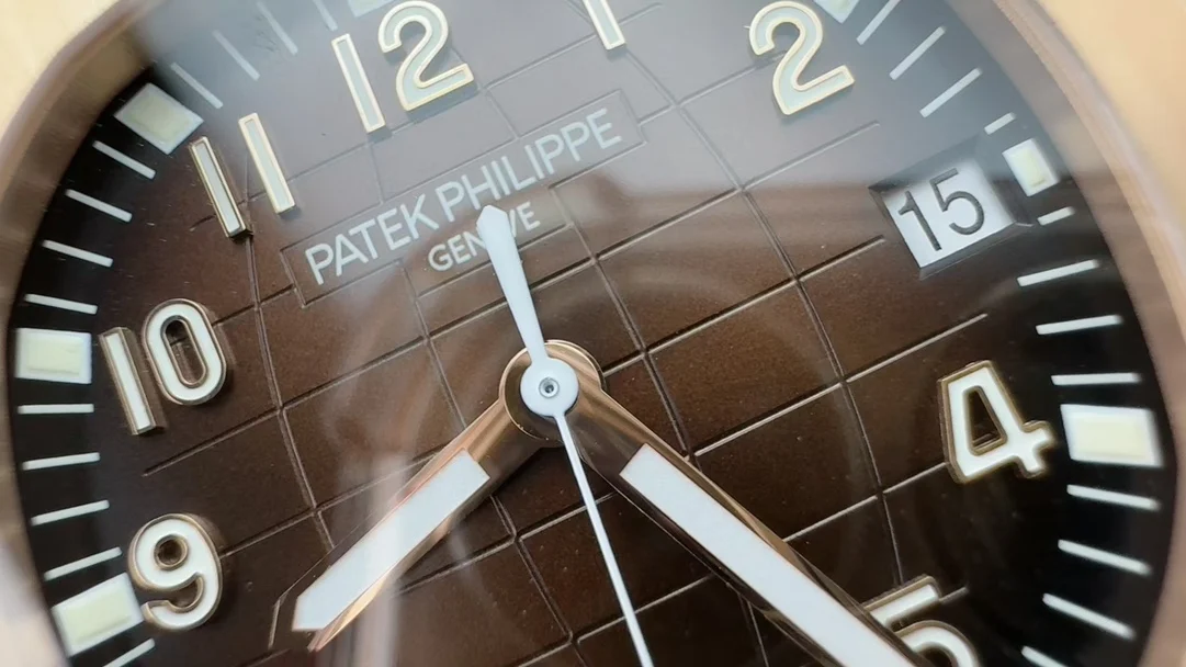 Patek Philippe Aquanaut Rose Gold — photographed off the sweep
