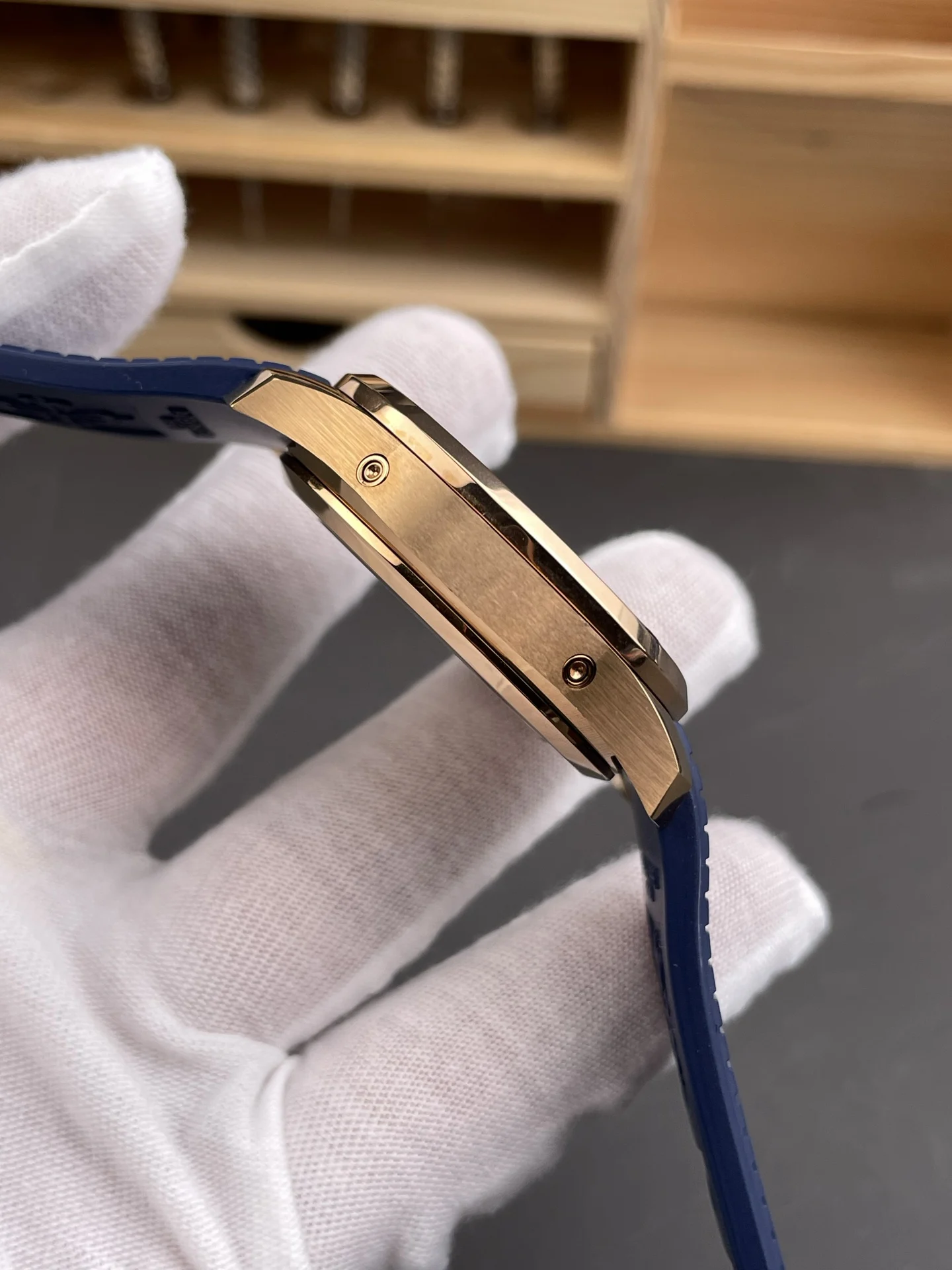 Patek Philippe Aquanaut Rose Gold Blue Dial 5261 39.9mm — photographed off the sweep