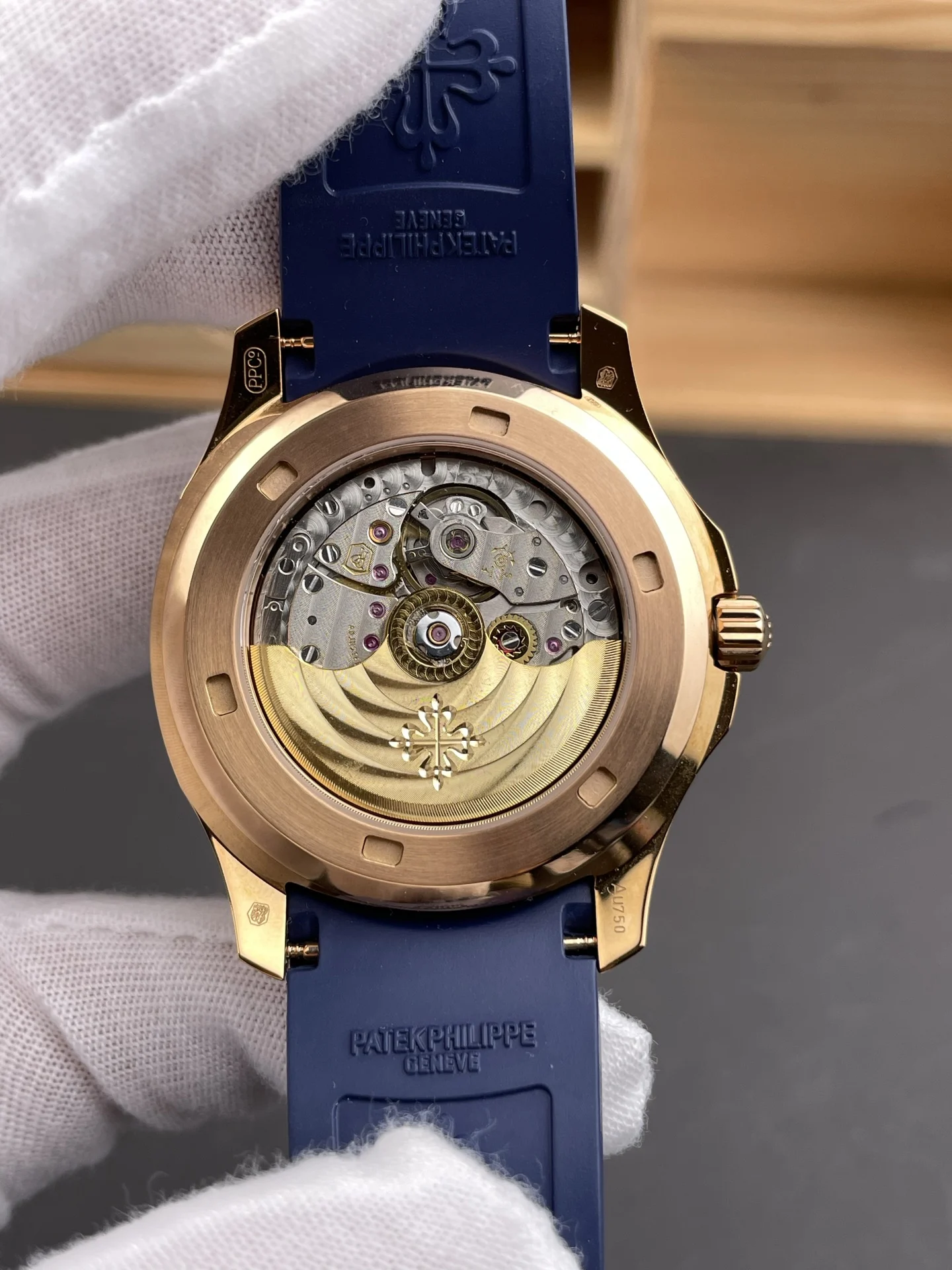 Patek Philippe Aquanaut Rose Gold Blue Dial 5261 39.9mm — photographed off the sweep