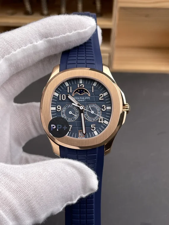 Patek Philippe Aquanaut Rose Gold Blue Dial 5261 39.9mm