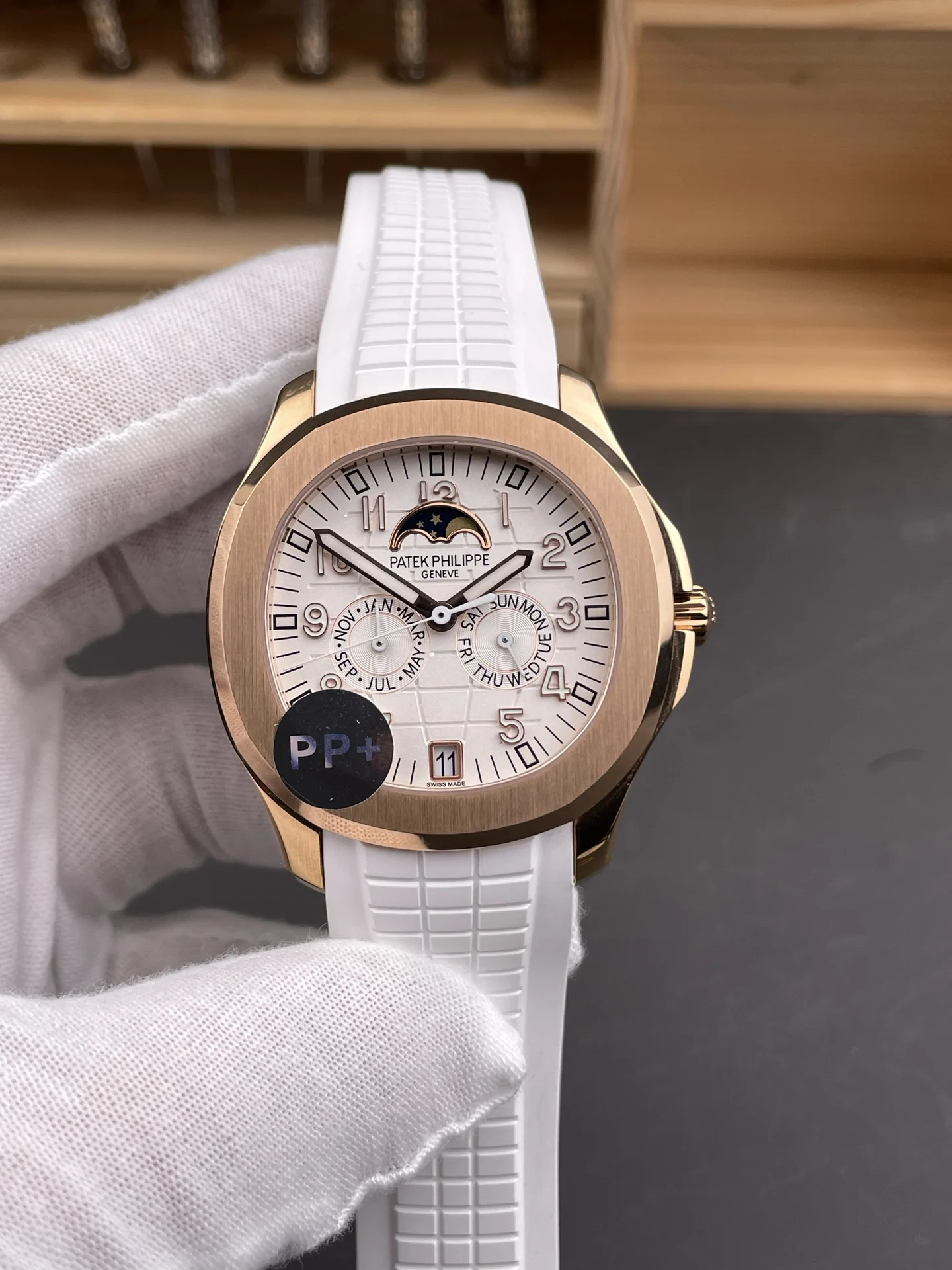 Patek Philippe Aquanaut Rose Gold White Dial 5261 — photographed off the sweep