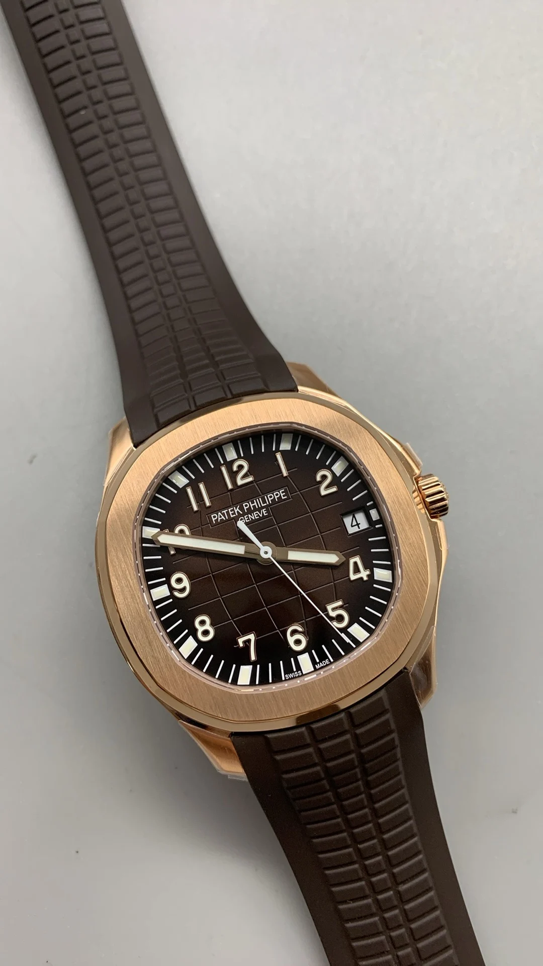 Patek Philippe Aquanaut Rose Gold — photographed off the sweep