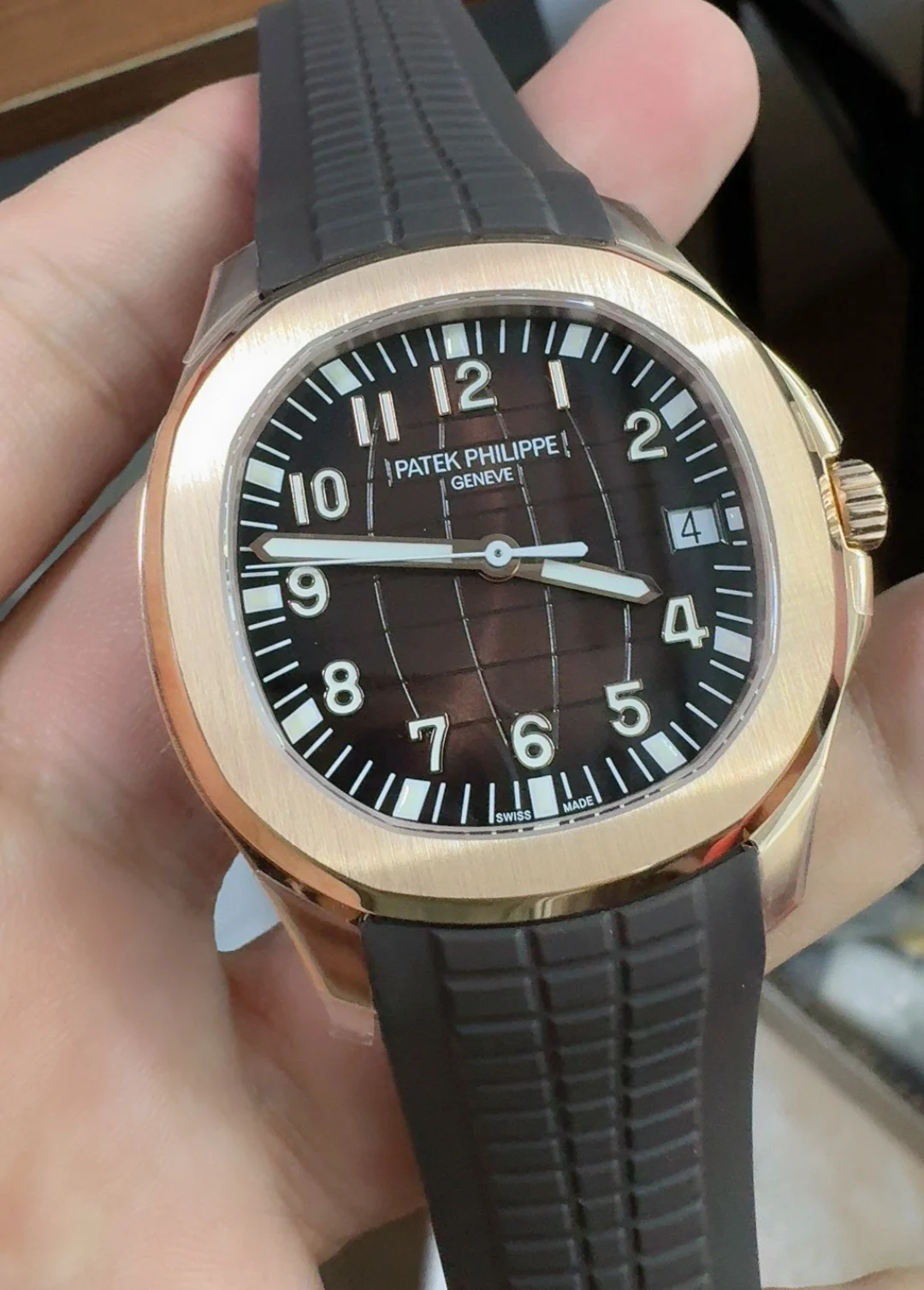 Patek Philippe Aquanaut Rose Gold — photographed off the sweep