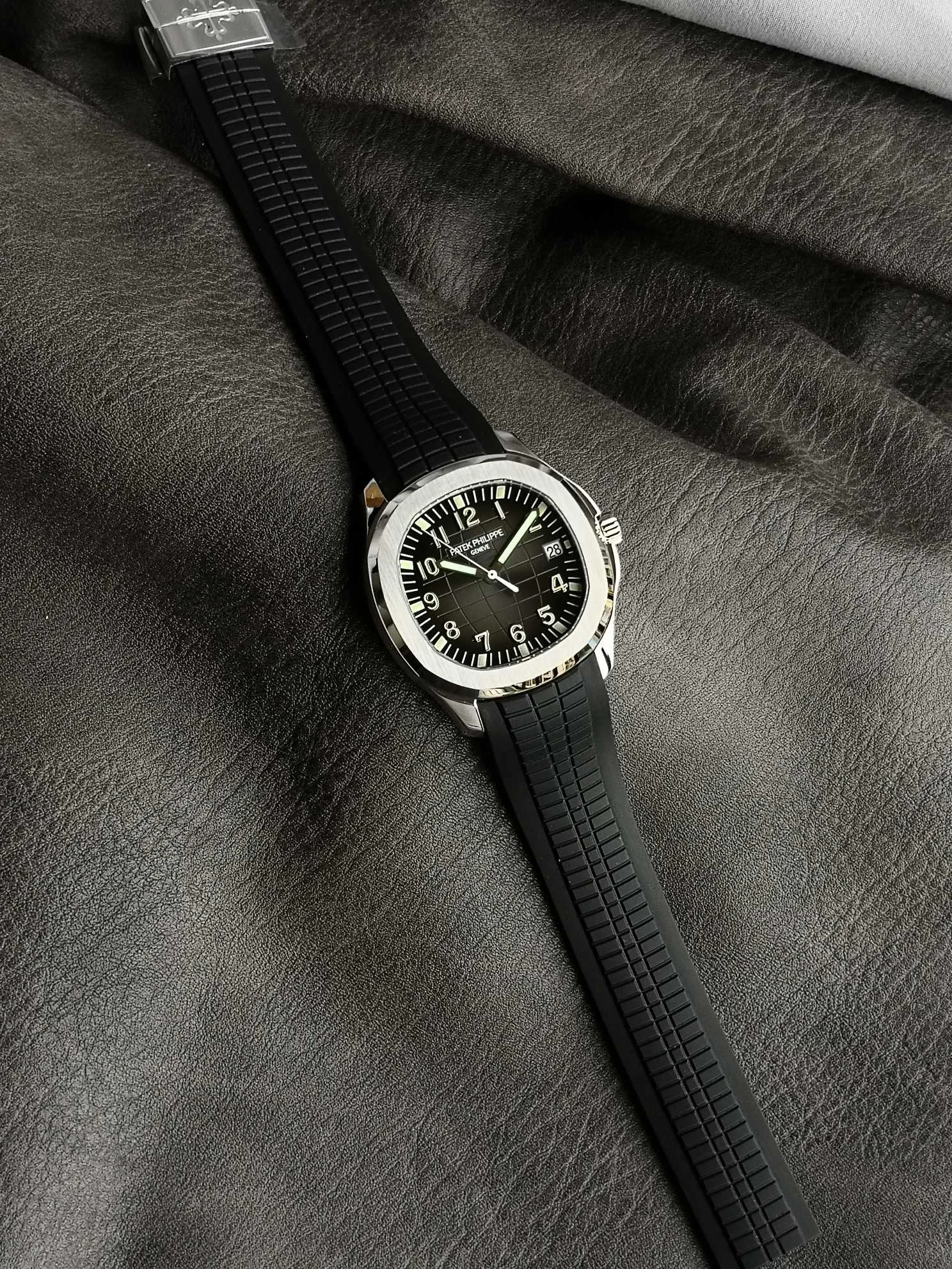 Patek Philippe Aquanaut Steel 40mm — photographed off the sweep