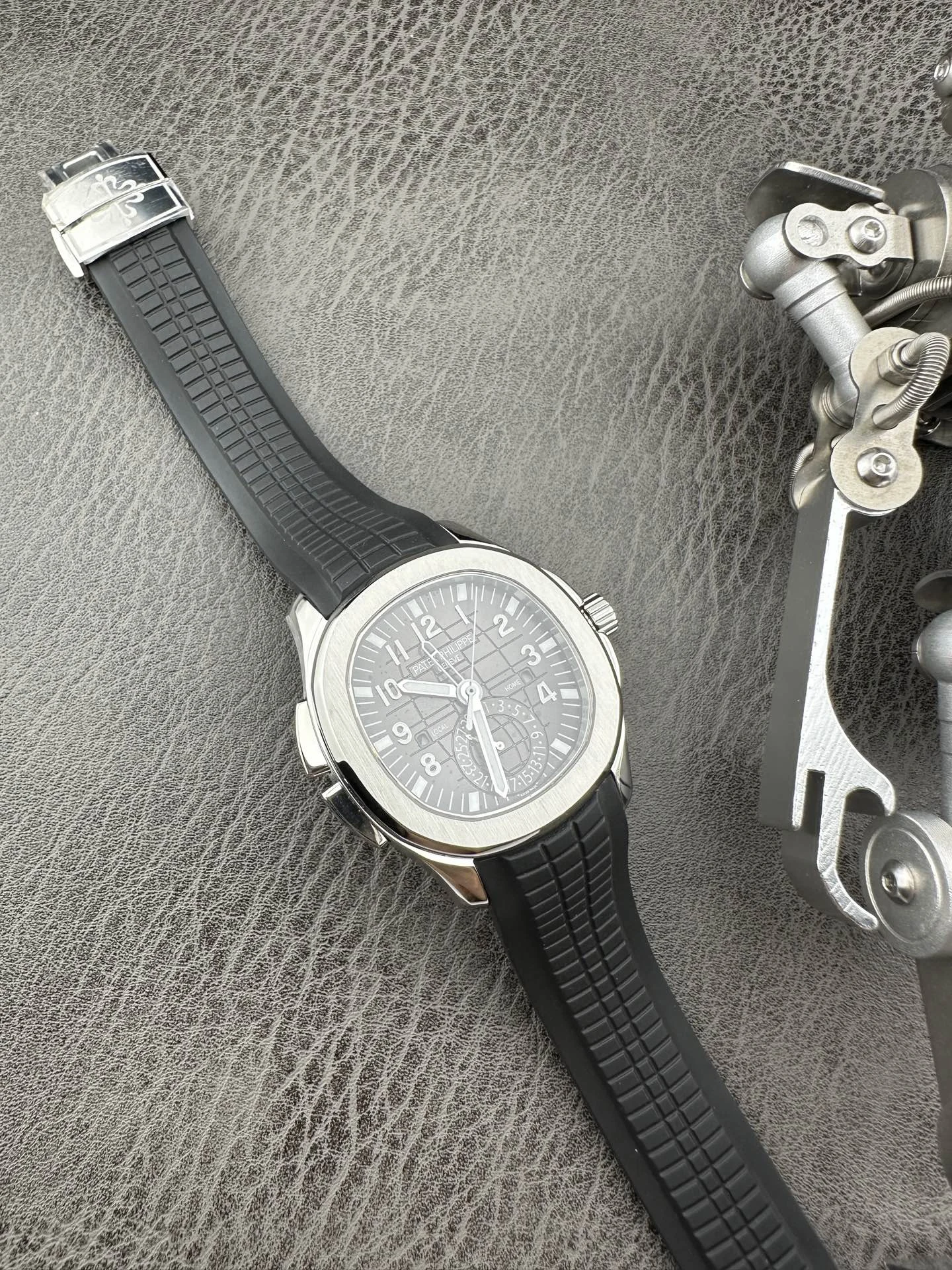 Patek Philippe Aquanaut Steel Blue Dial 40.8mm — photographed off the sweep