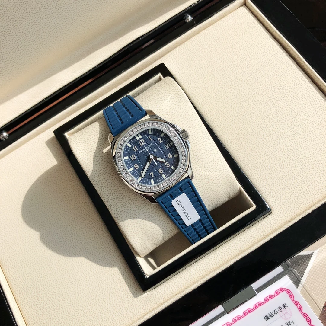 Patek Philippe Aquanaut Steel Diamond-Set 35mm — photographed off the sweep