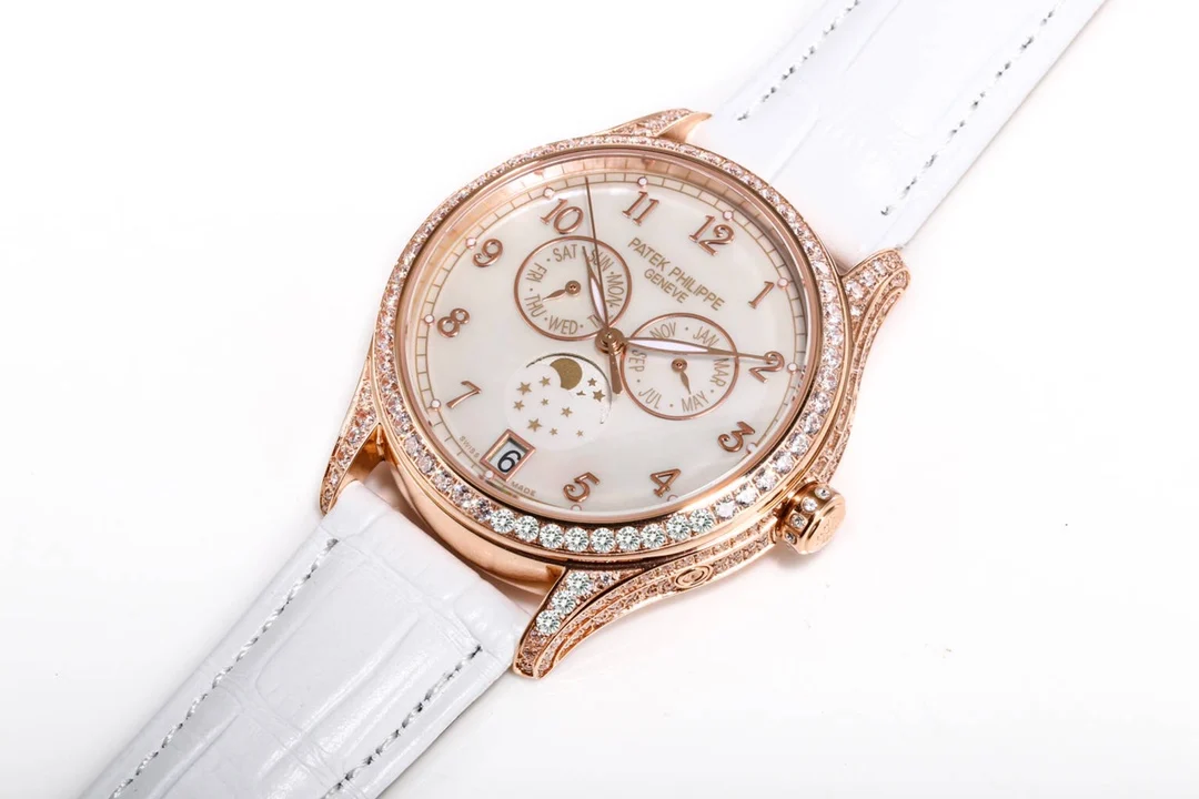 Patek Philippe Calatrava Annual Calendar 4947R — detail