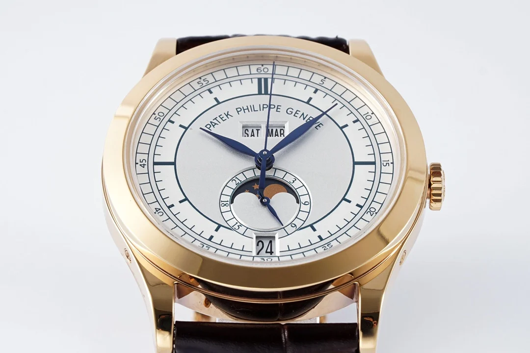 Patek Philippe Calatrava Annual Calendar 5396R — detail