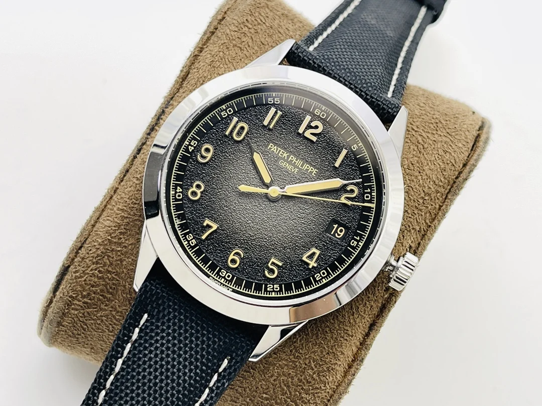 Patek Philippe Calatrava White Gold — photographed off the sweep