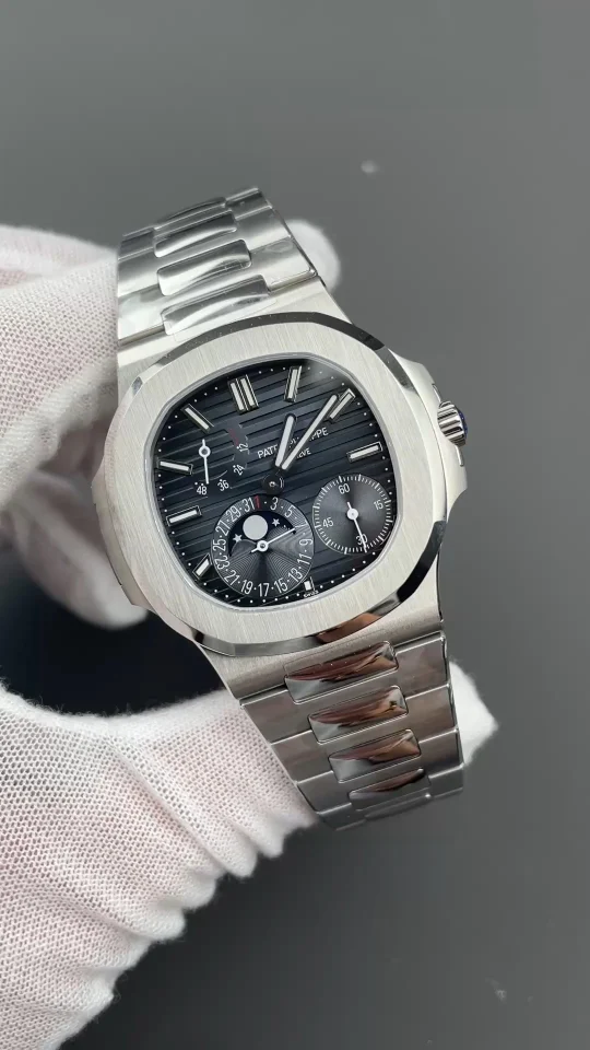 Patek Philippe Nautilus 5712