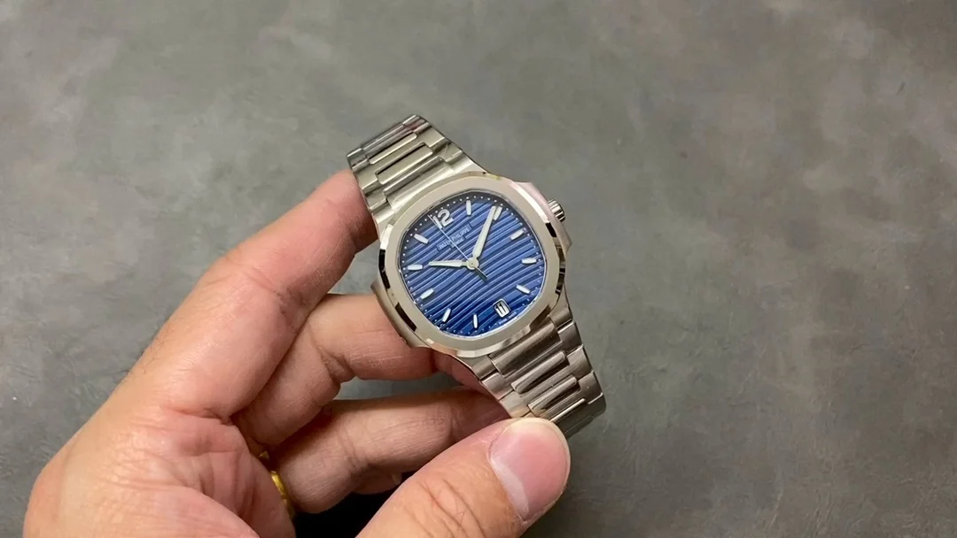 Patek Philippe Nautilus 7118
