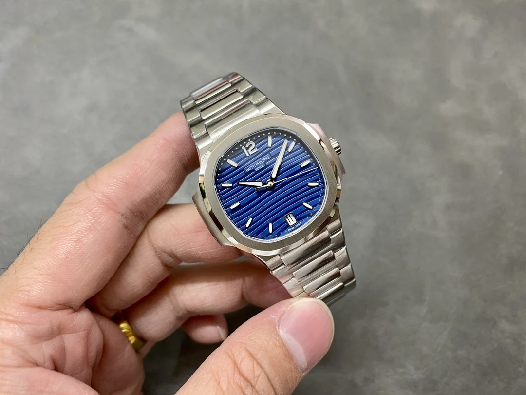 Patek Philippe Nautilus 7118 — photographed off the sweep