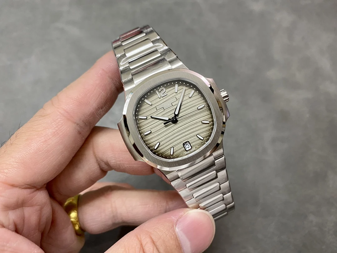 Patek Philippe Nautilus 7118 — photographed off the sweep