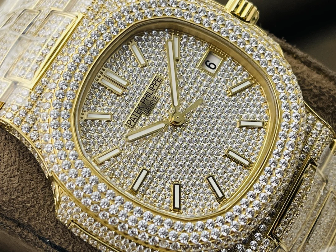 Patek Philippe Nautilus Black Dial Diamond-Set 5711 — photographed off the sweep