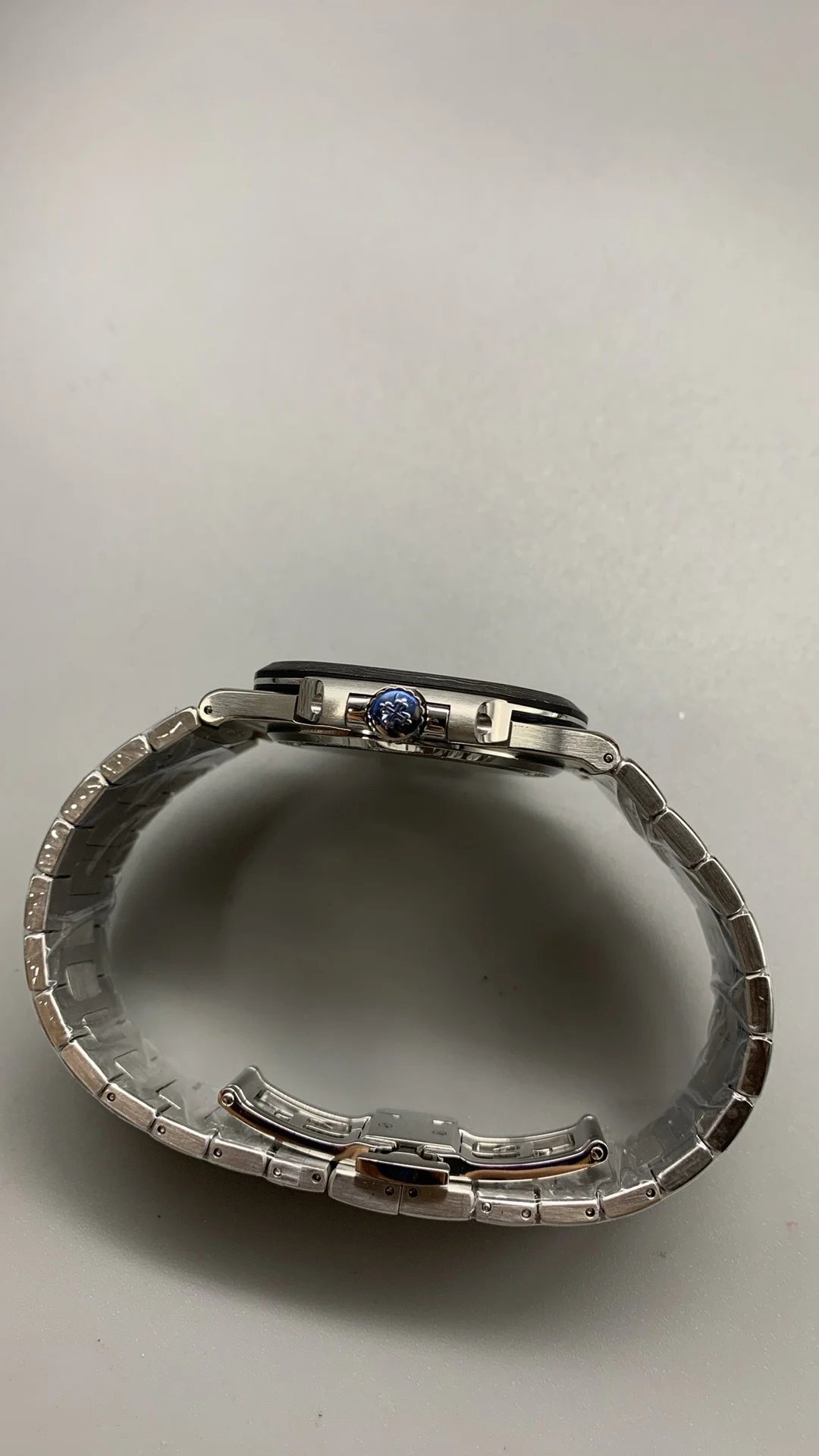 Patek Philippe Nautilus Carbon — photographed off the sweep