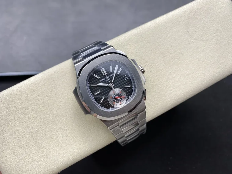 Patek Philippe Nautilus Diamond-Set 5980 40.5mm