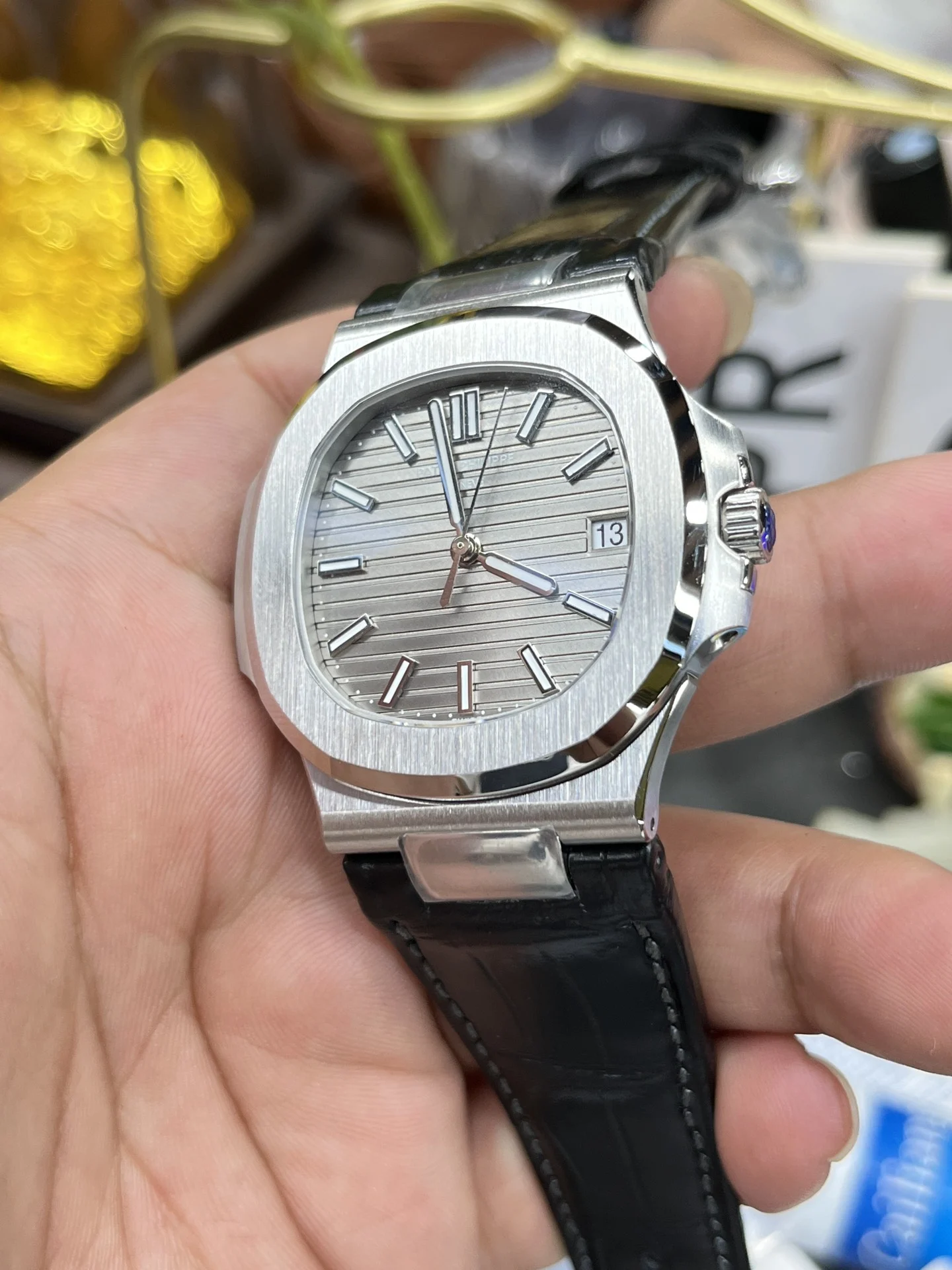 Patek Philippe Nautilus Grey Dial 5711 40mm — photographed off the sweep