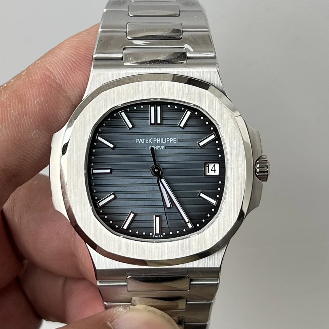 Patek Philippe Nautilus Platinum 41mm
