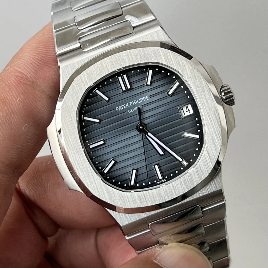 Patek Philippe Nautilus Platinum 41mm — photographed off the sweep