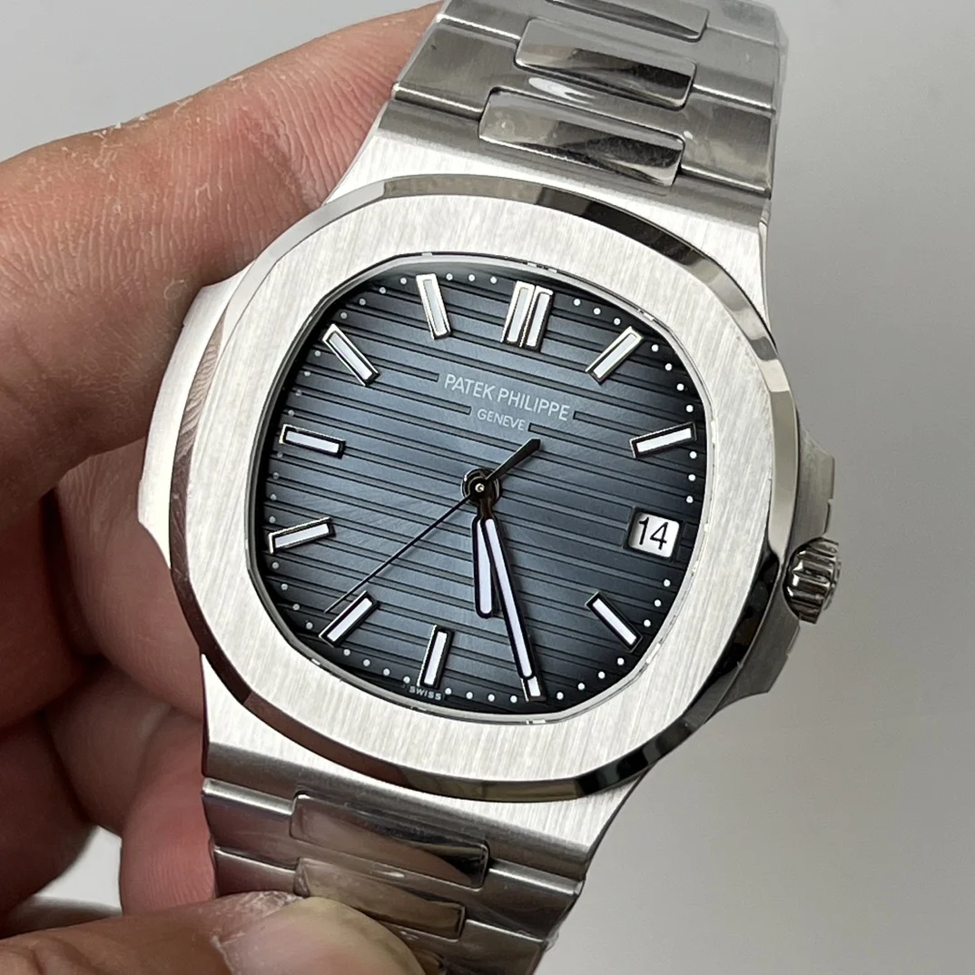 Patek Philippe Nautilus Platinum 41mm — photographed off the sweep