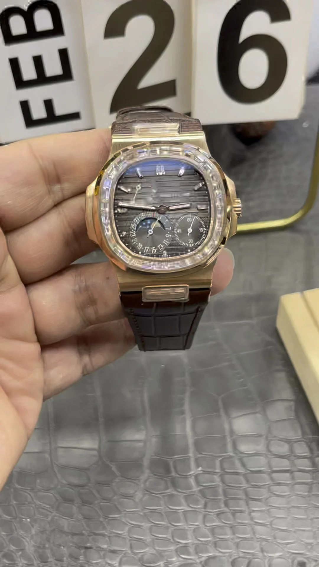 Patek Philippe Nautilus Rose Gold 5712