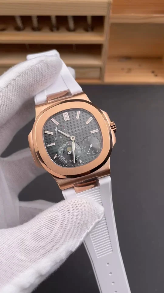 Patek Philippe Nautilus Rose Gold Black Dial 5712 40mm