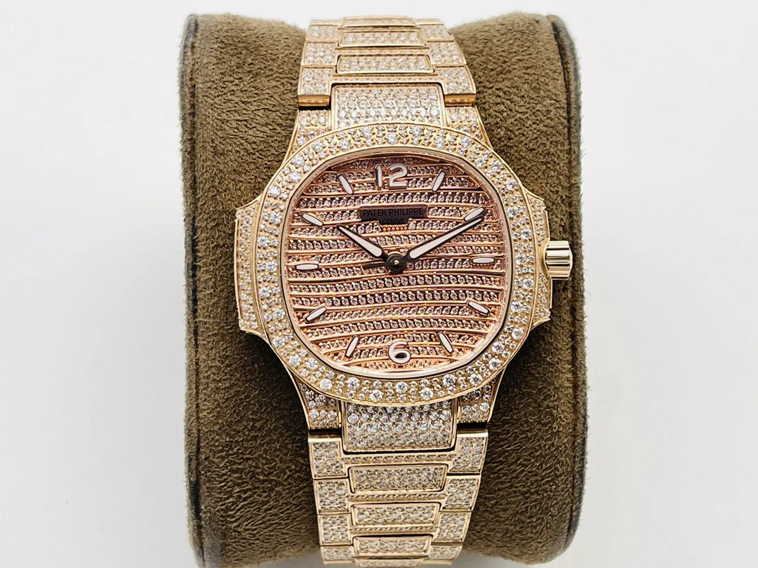 Patek Philippe Nautilus Rose Gold White Dial Diamond-Set 7118 35.2mm — photographed off the sweep
