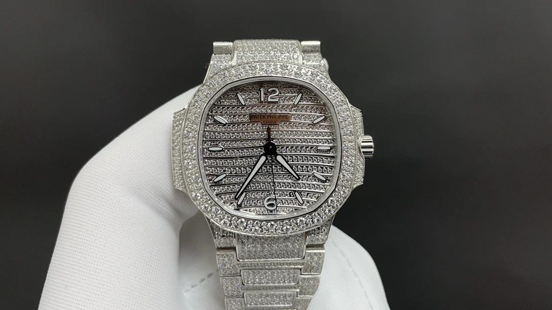 Patek Philippe Nautilus Rose Gold White Dial Diamond-Set 7118 35.2mm
