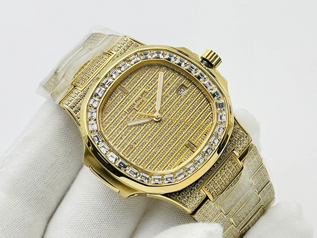 Patek Philippe Nautilus Steel Diamond-Set 5711