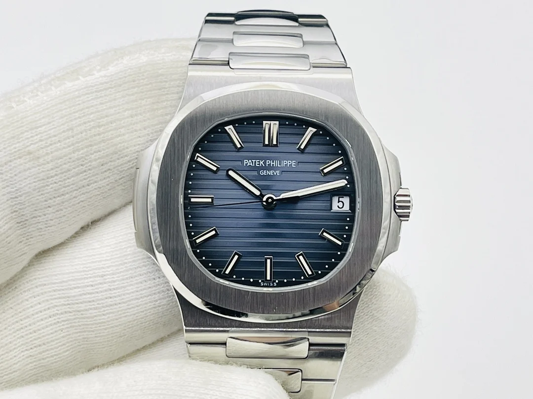 Patek Philippe Nautilus Steel Green Dial — photographed off the sweep