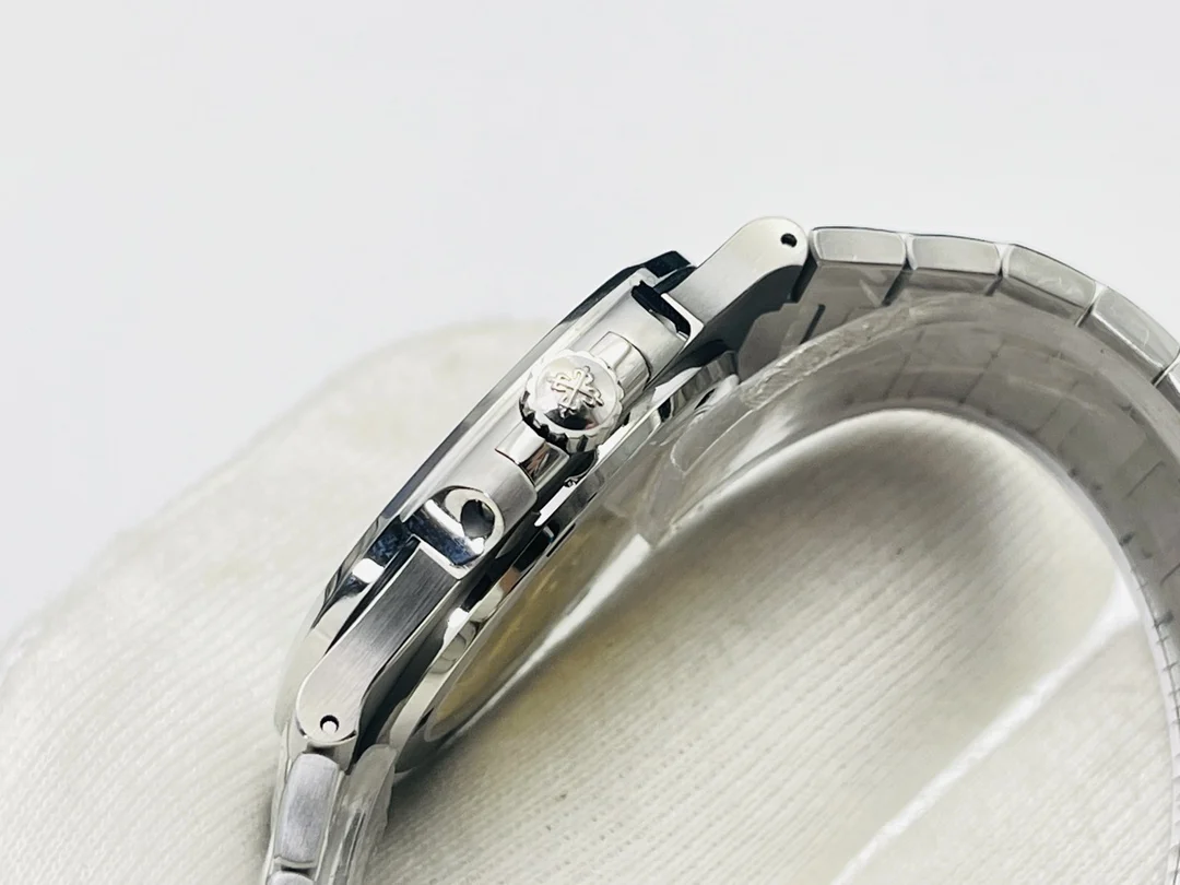 Patek Philippe Nautilus Steel Green Dial — photographed off the sweep