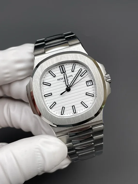 Patek Philippe Nautilus White Dial 5711 40mm